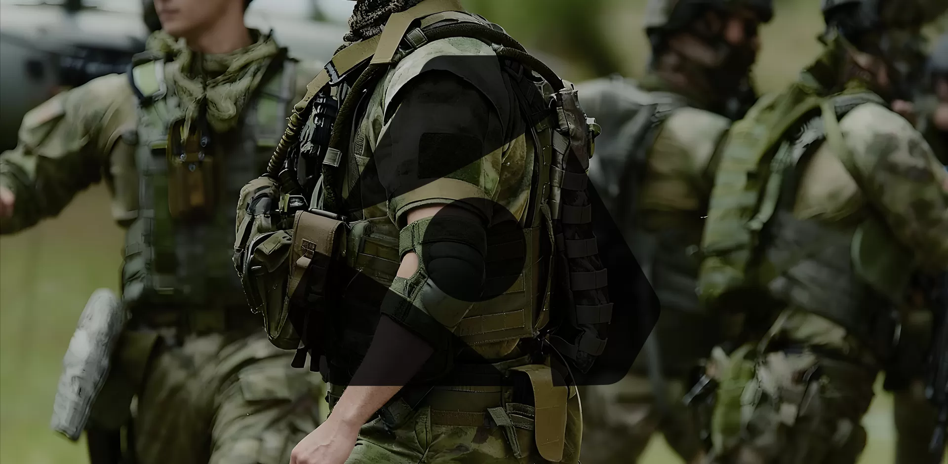 ВОЕННАЯ ВСТАВКА ЖИЛЕТОВ/ШЛЕМЫ ЛАЙНЕРЫ И ЗАЩИТНЫЕ ШЕСТЕРНЫ